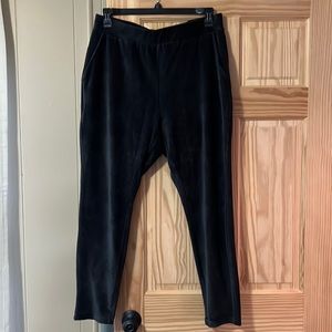 4 PAIR Corduroy leggings. Soft material and stretchy. Like new.
